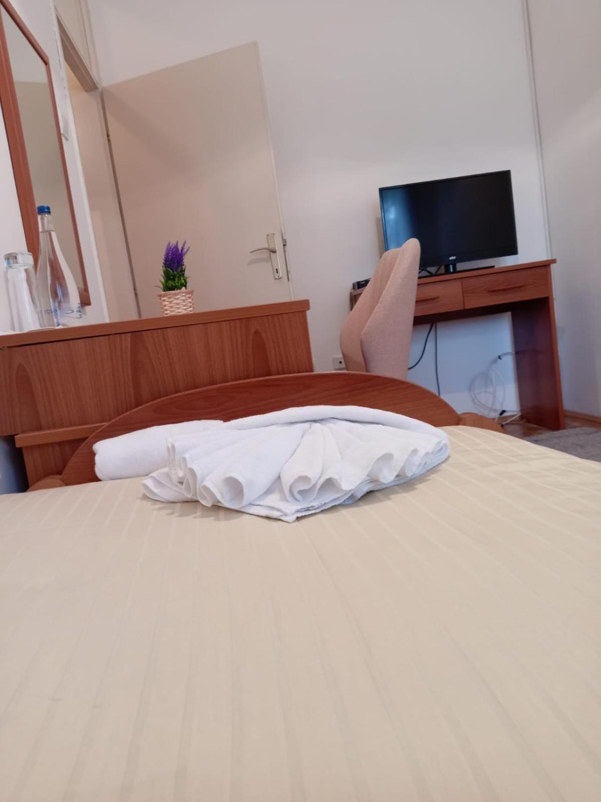 Hotel Vlasina - Vlasinsko Jezero Vlasina Rid Extérieur photo
